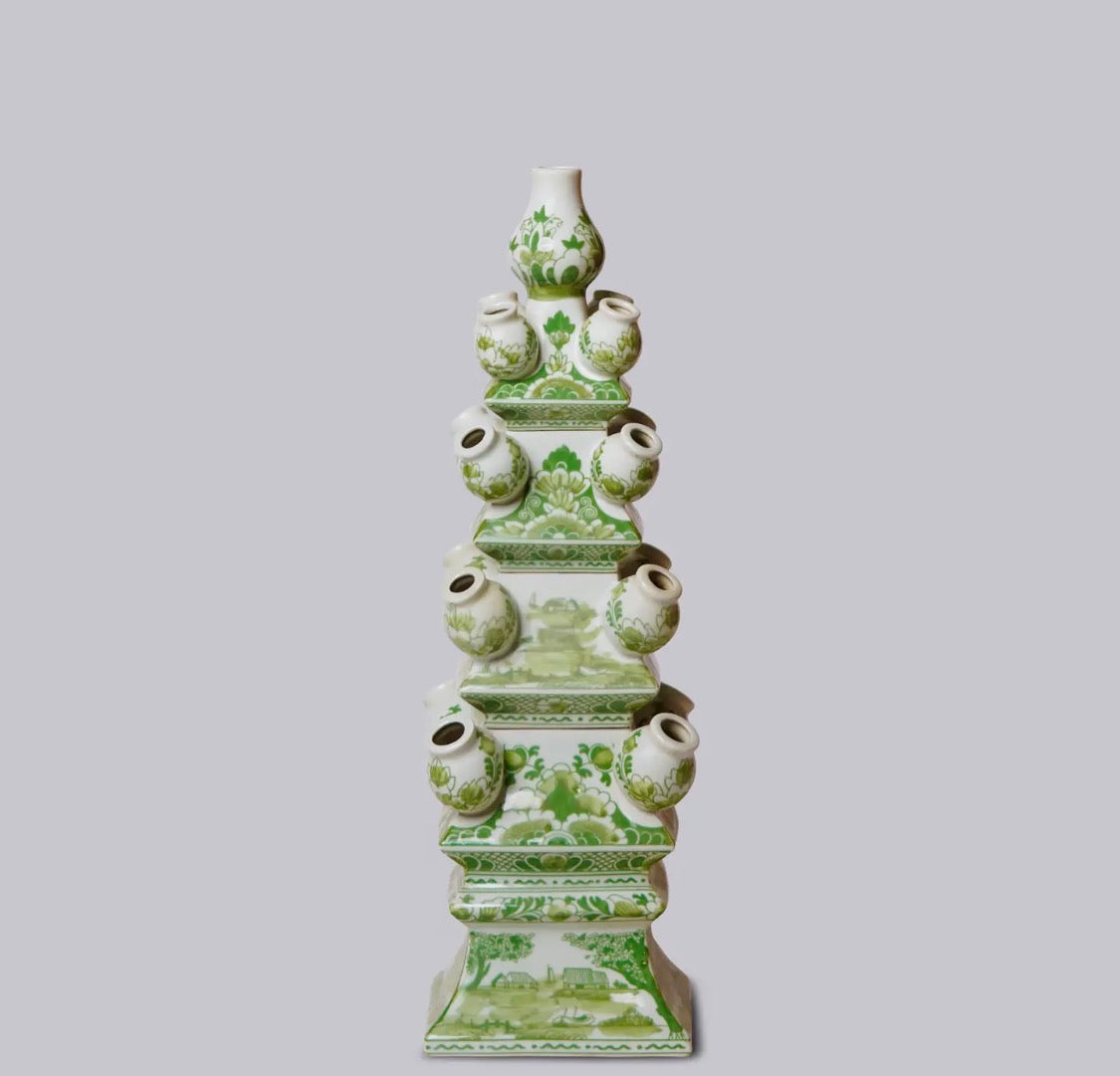 Verdant Manor Tulipiere